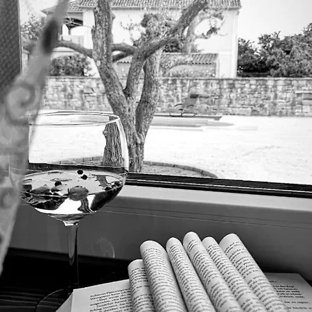 Villa Pool House Maro Nin