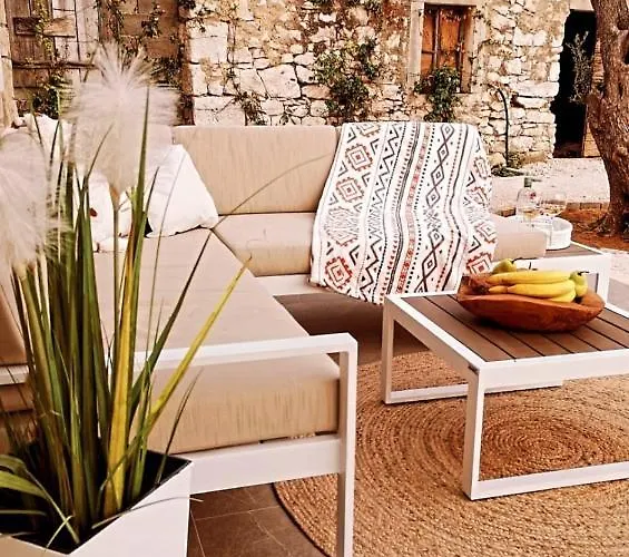 Villa Pool House Maro Nin