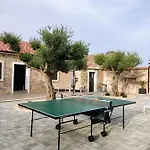 Vila Pool House Maro Nin