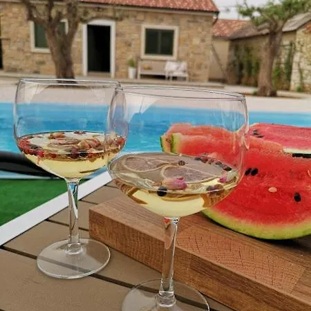 Villa Pool House Maro Nin