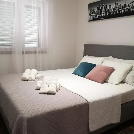 别墅 Pool House Maro *