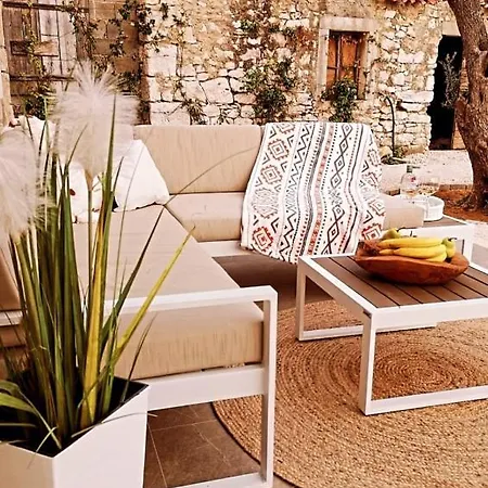 Villa Pool House Maro Nin