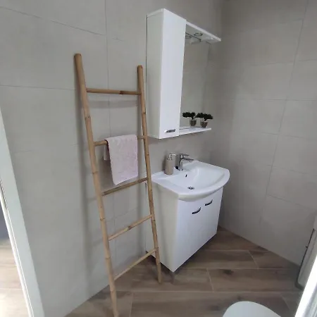 别墅 Pool House Maro 宁