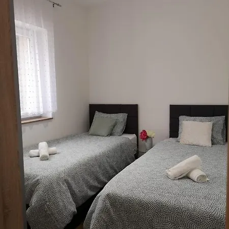 别墅 Pool House Maro 宁