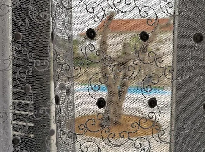 וילה Pool House Maro נין