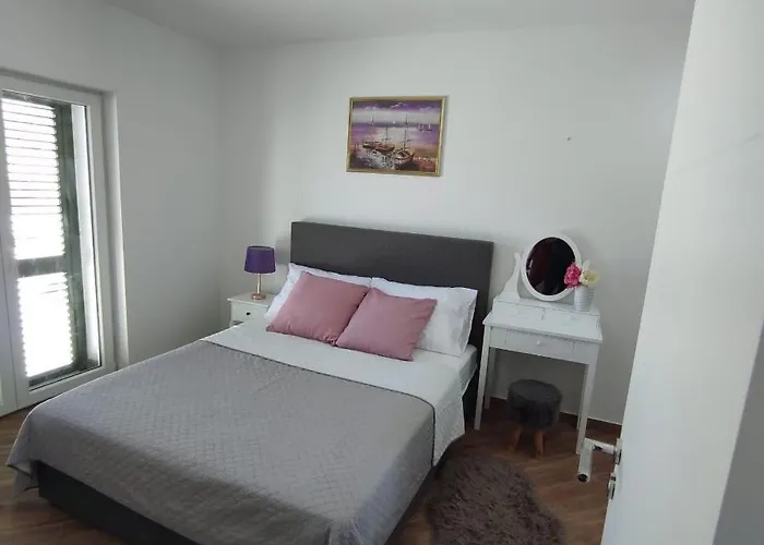 וילה Pool House Maro נין