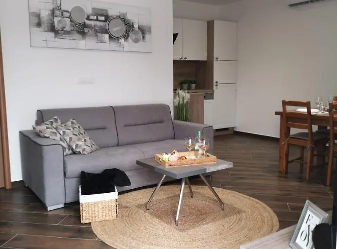 וילה Pool House Maro